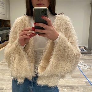 Fuzzy cropped jacket